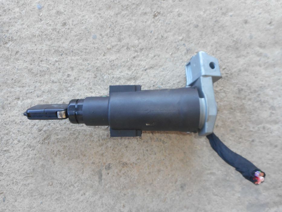 Гълтач  гълтачи и заключващ механизъм от Мерцедес