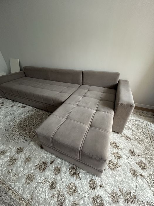 Диван угловой, БУ, в хорошем качестве