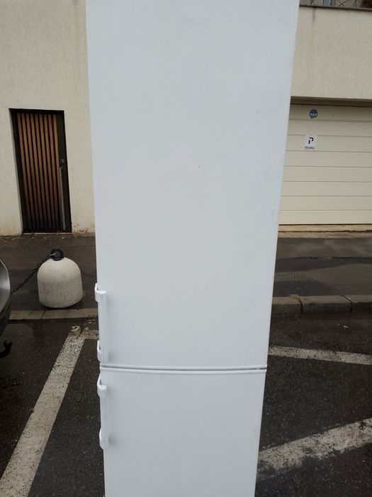 Ocazie combina frigorifica arctic Indesit Whirlpool