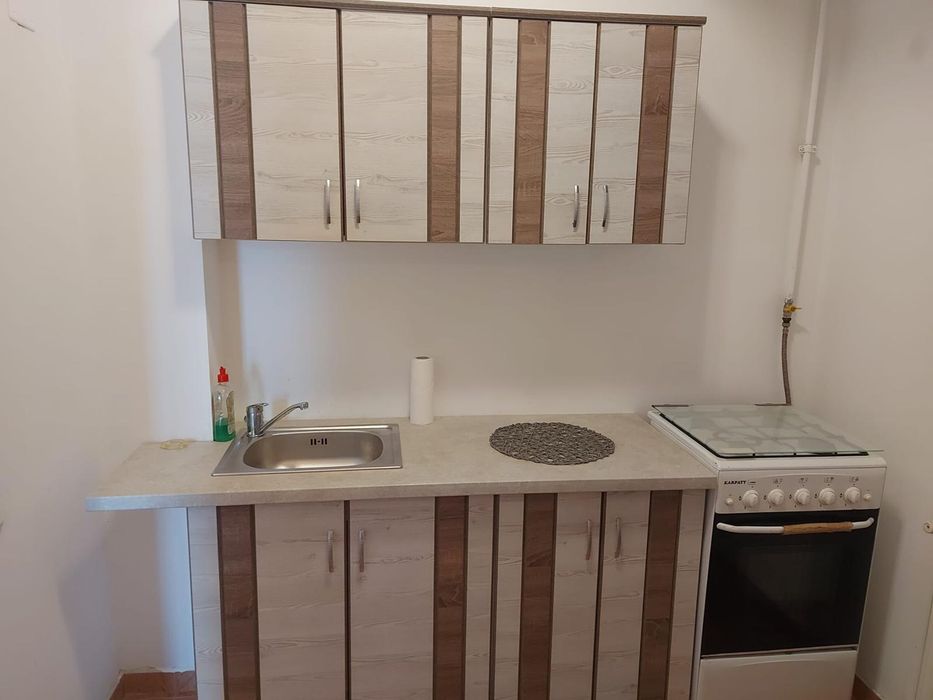 Vând apartament cu o cameră semicentral