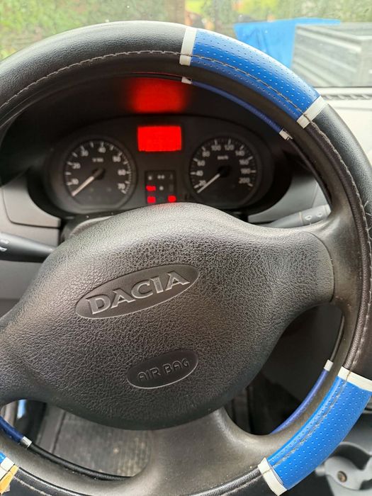 Vând Dacia Logan 1,6 benzina