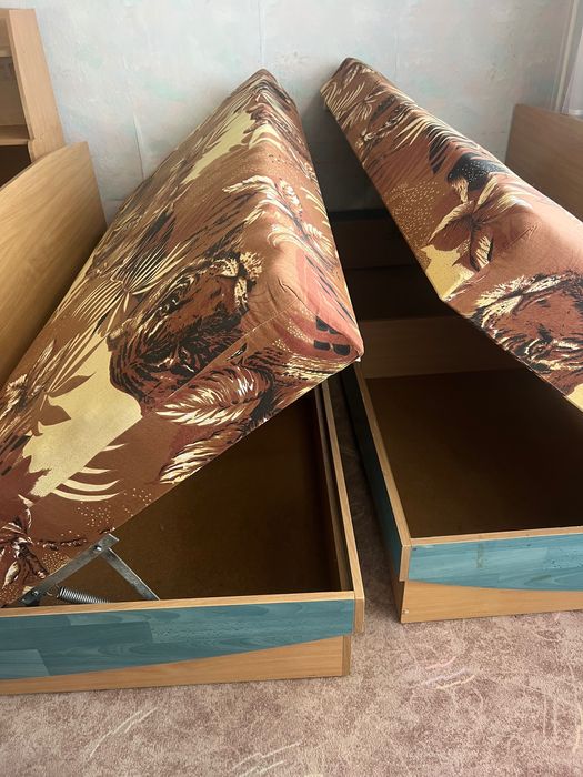 Легла с ракла  и гардероб