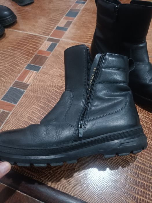 Продам сапожки зимние