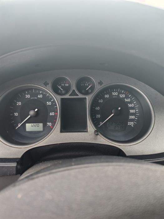 Seat Ibiza  an fabricație 2008 stare bună funcționare km  227.000