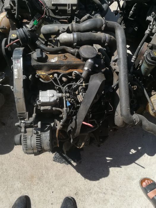 Двигатель на рено Лада Ларгус Фольксваген Т4 Вольво 2.4 с турбиной