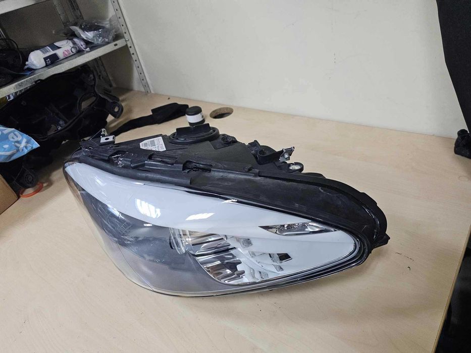 Ляв фар за BMW 5 F10 F11 завиващ ксенон бмв ф10 ф11