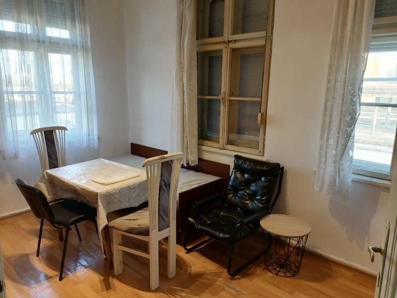 Дава се под наем Двустаен апартамент в Пловдив, Център - 54 кв.м за 280.5 € - Снимка #2