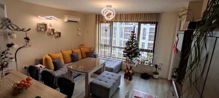 Продава се Двустаен апартамент в Пловдив, Тракия - 70 кв.м за 984 €/кв.м - Снимка #1