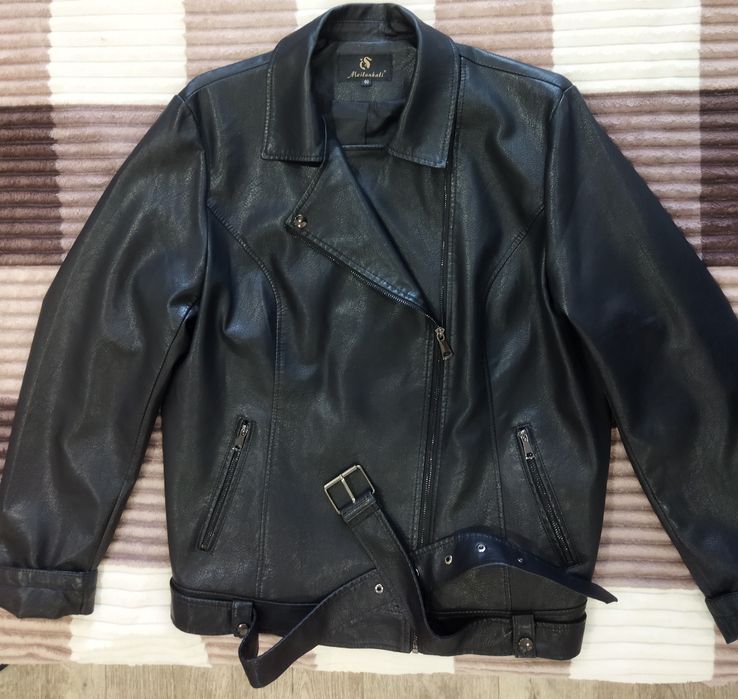 Продам кожаную куртку