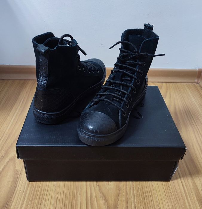 Продавам Ботуши и боти Естествена кожа