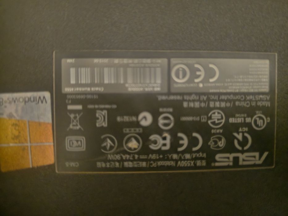Ноутбук ASUS X550