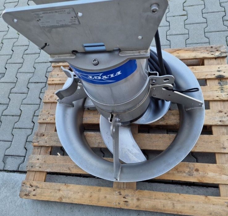 Pompă  Sumesibilă Mixer POMPE FLYGT TIP PP ULTRA LOW HEADestecare /Bazine.Flygt 4680 Trifazic Nou 25 KW
