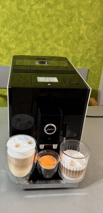 Aparat de cafea/expresor cu  boabe  Jura A9 touch screen