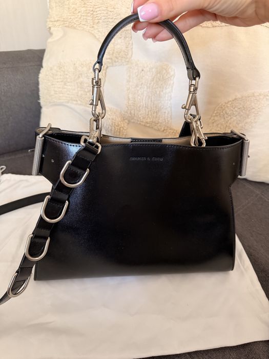 Charles & Keith чанта