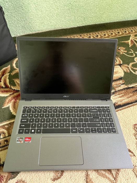 Acer aspire 256/8 ryzen 5 7520u