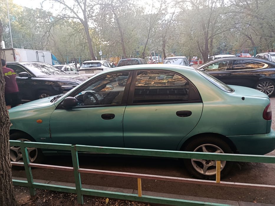 Daewoo Lanos SX.