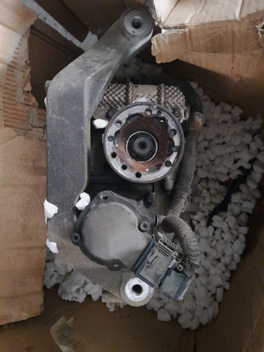 Grup diferential Spate Land-Rover Evoque cod  EJ32-4C170-BA