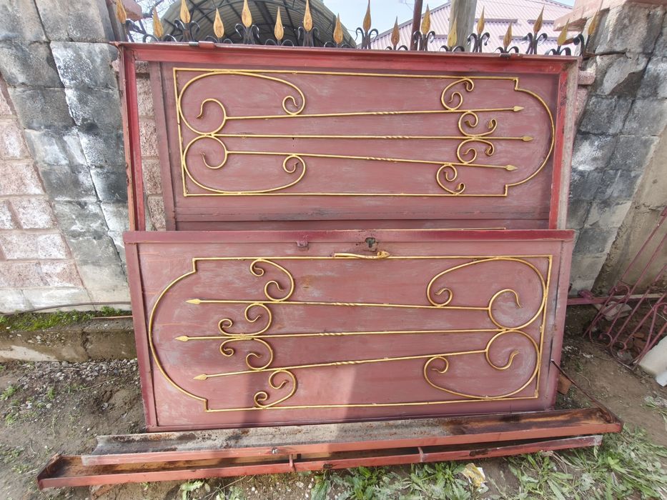 Ворота бу в хорошем состоянии.