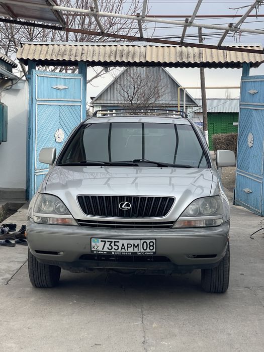 Продаю Рейлинги на Lexus Rx300