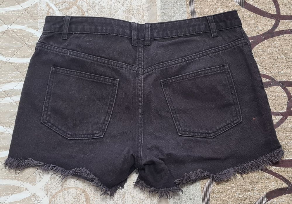 Дамски къси панталони