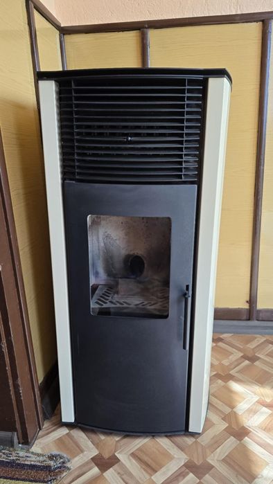 Продавам пилетна камина Форнело