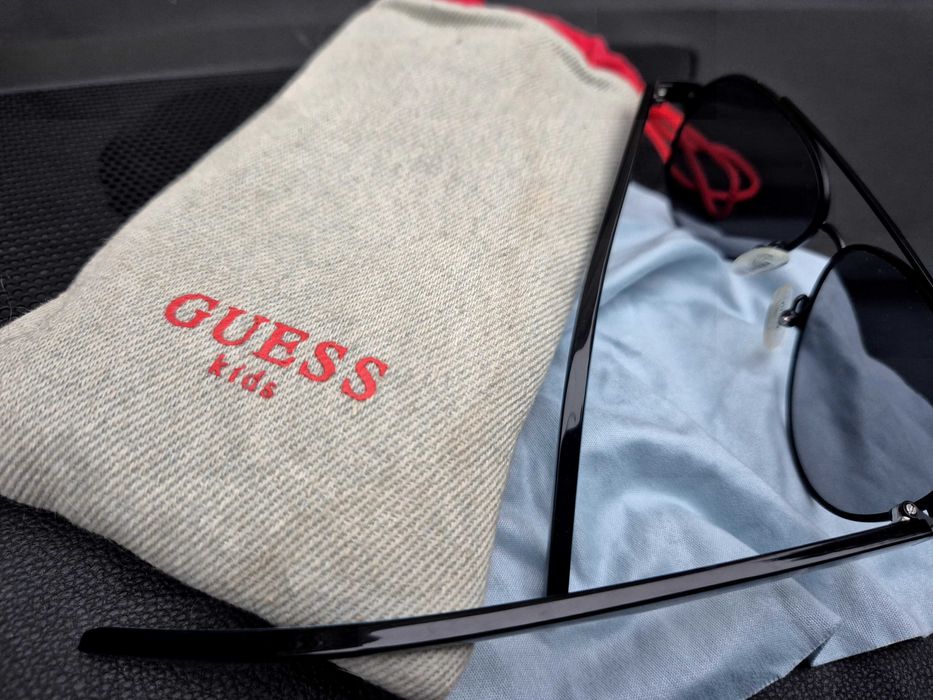 Детски очила Guess