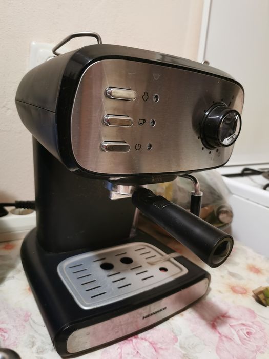 Vand espressor Heinner Black Boutique aproape nou