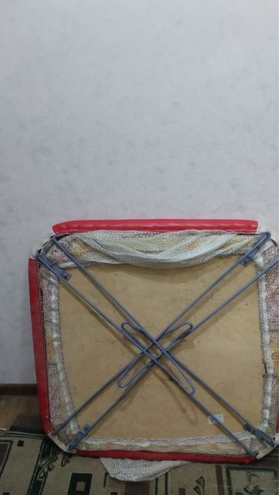 Продам манеж в хорошем состоянии