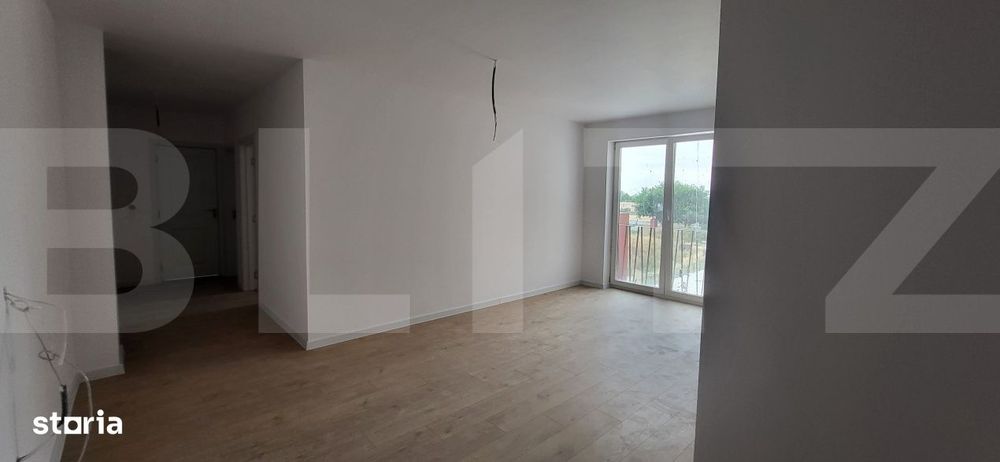 Apartamaent 3 camere+ loc parcare subterana zona MEHALA — fotografia 1