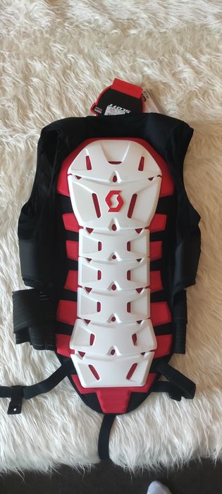 Гръб за сноуборд или ски SCOTT L