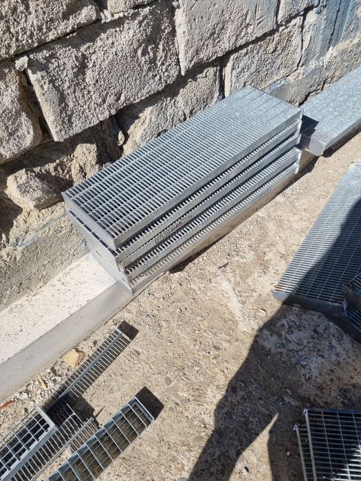 Trepte metalice galvanizate