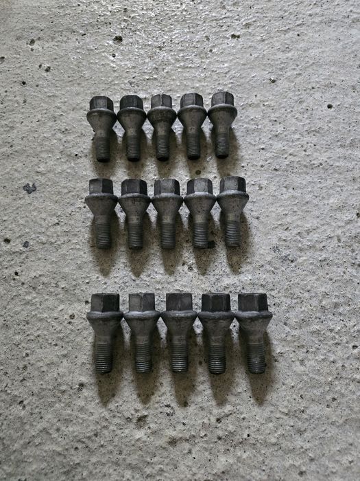 11 Броя Болтове За Алуминиеви Джанти Fiat Ducato