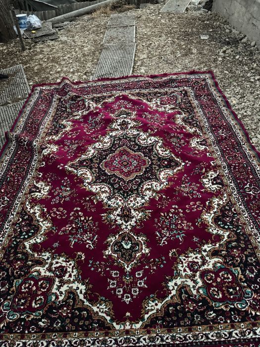 продам ковры разные