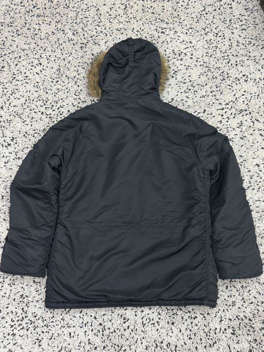 Мъжка парка ALPHA INDUSTRIES . Размер М