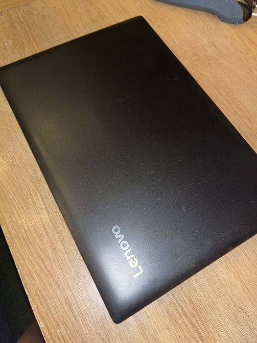 Продается офисный ноутбук леново