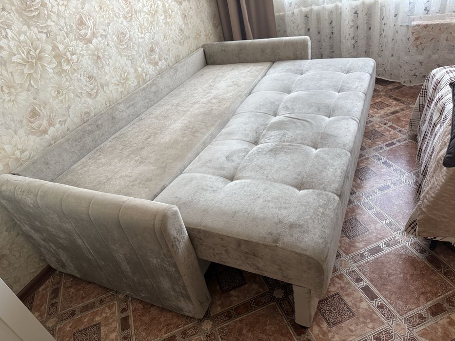 Продаю раскладной диван