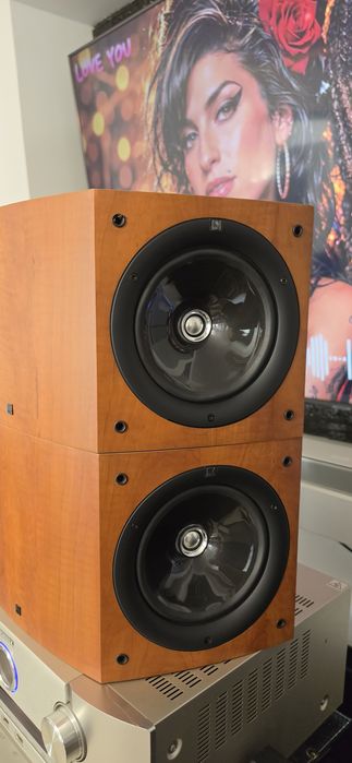 Boxe Kef Q2DS de perete / surround 5 difuzoare Dipol Top