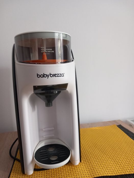 Baby Brezza expresor lapte praf