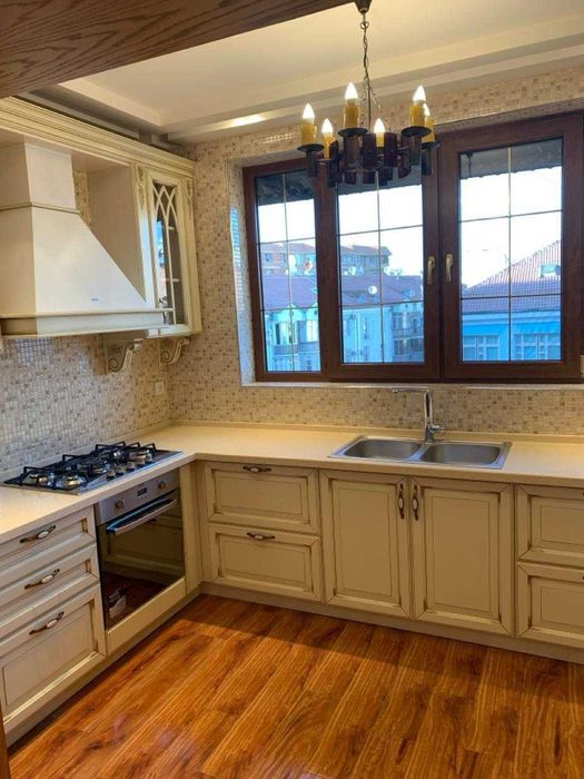 4-комнатная квартира 153 м², Госпитальный, Банковский дом