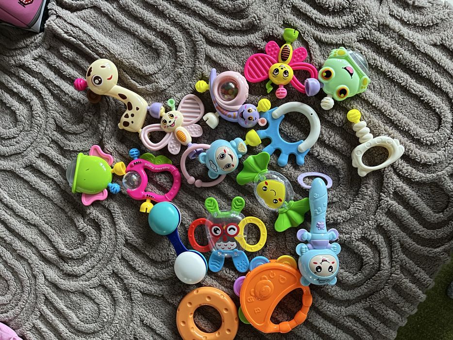 Игрушки погоемушки для детей