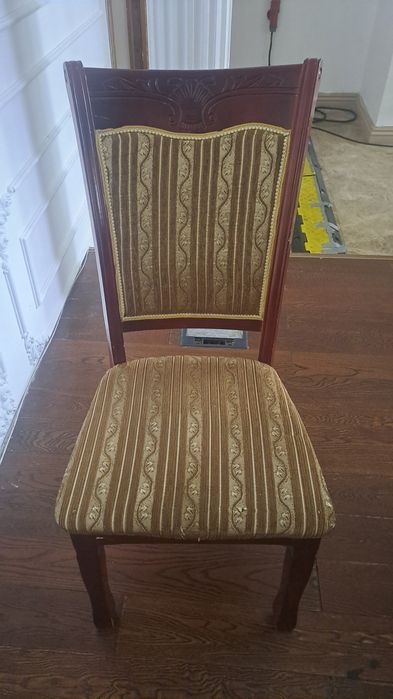 Продам стулья для ресторана и кафе.