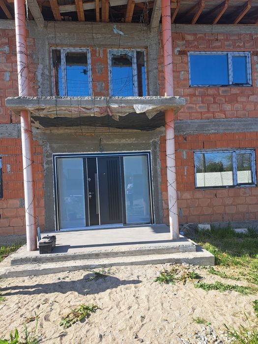 Montaj uși metalice apartament și vile ,deblocari usi