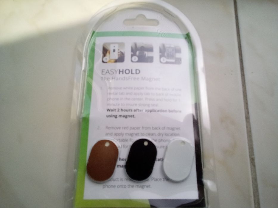 handsfree cu magnet pentru masina