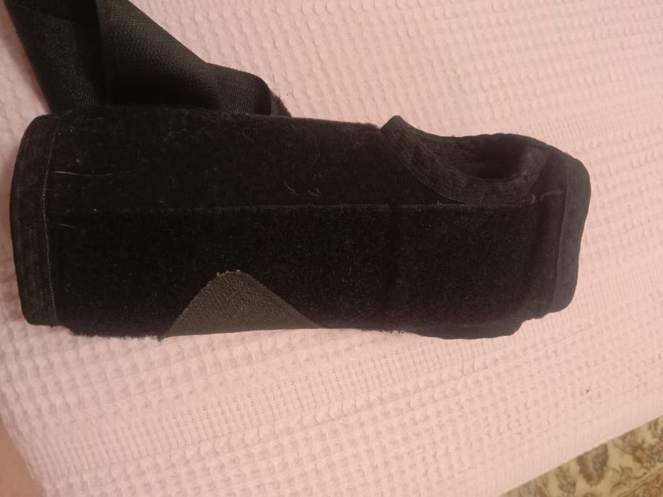 Бандаж кистевой детский