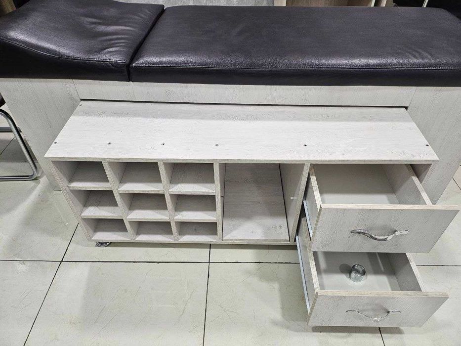 Медицинская кушетка