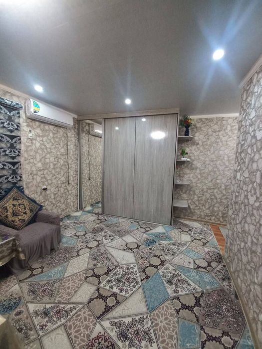 КВАРТИРА СОТИЛАДИ! Яшаш учун барча шароитлари бор