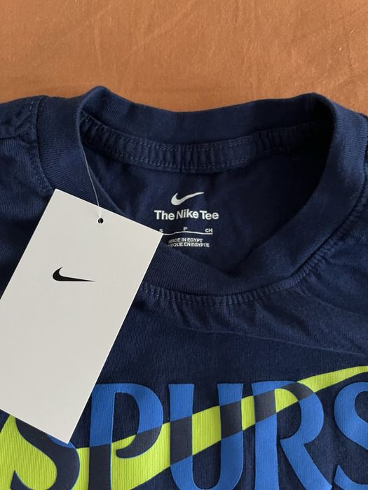 Нова дамска тениска Nike