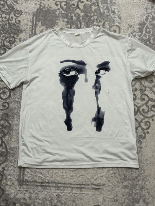 Футболка с принтом глаз