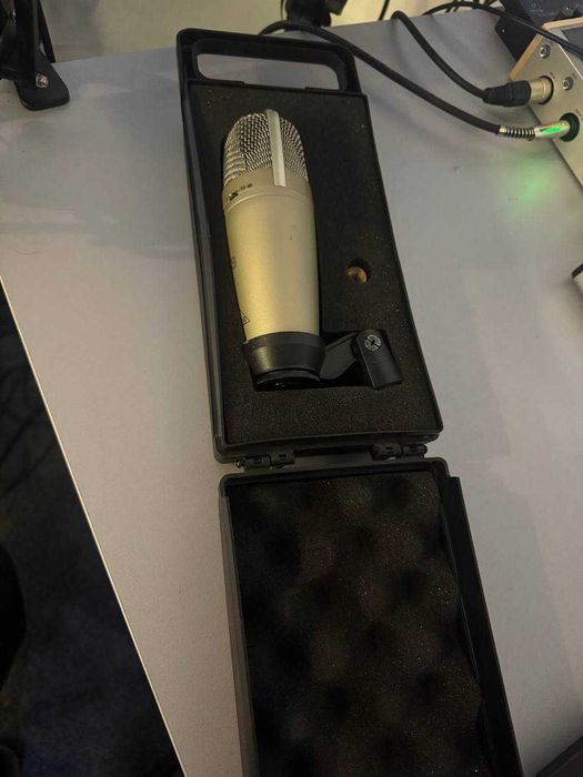 Cтудийный микрофон Behringer C3