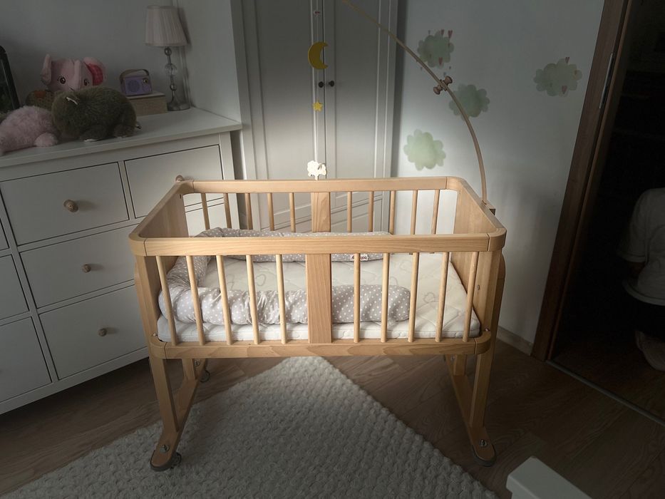 Pătuț pentru bebeluși Geuther Aladin – lemn, cu saltea Träumeland și accesorii
